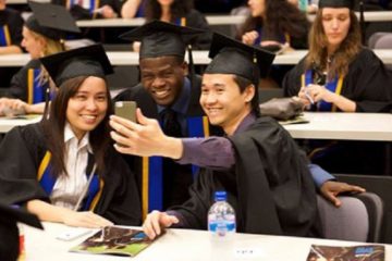 Les 15 diplômes d'écoles de commerce les plus puissants du monde