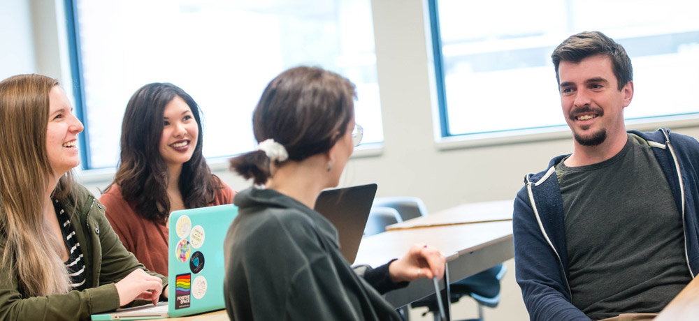 Bourses et formation à l’Université de la Colombie-Britannique Okanagan au Canada