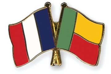 Bourses aux étudiants béninois pour étudier en France.