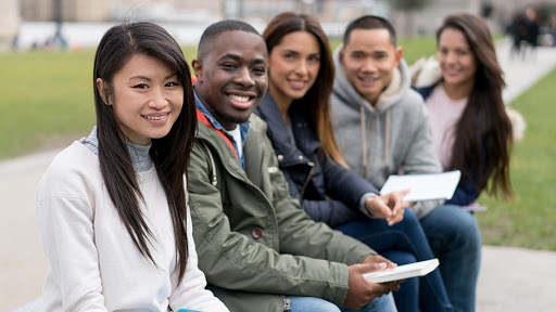 Etudier à l’étranger : Les meilleurs universités pour les étudiants étrangers