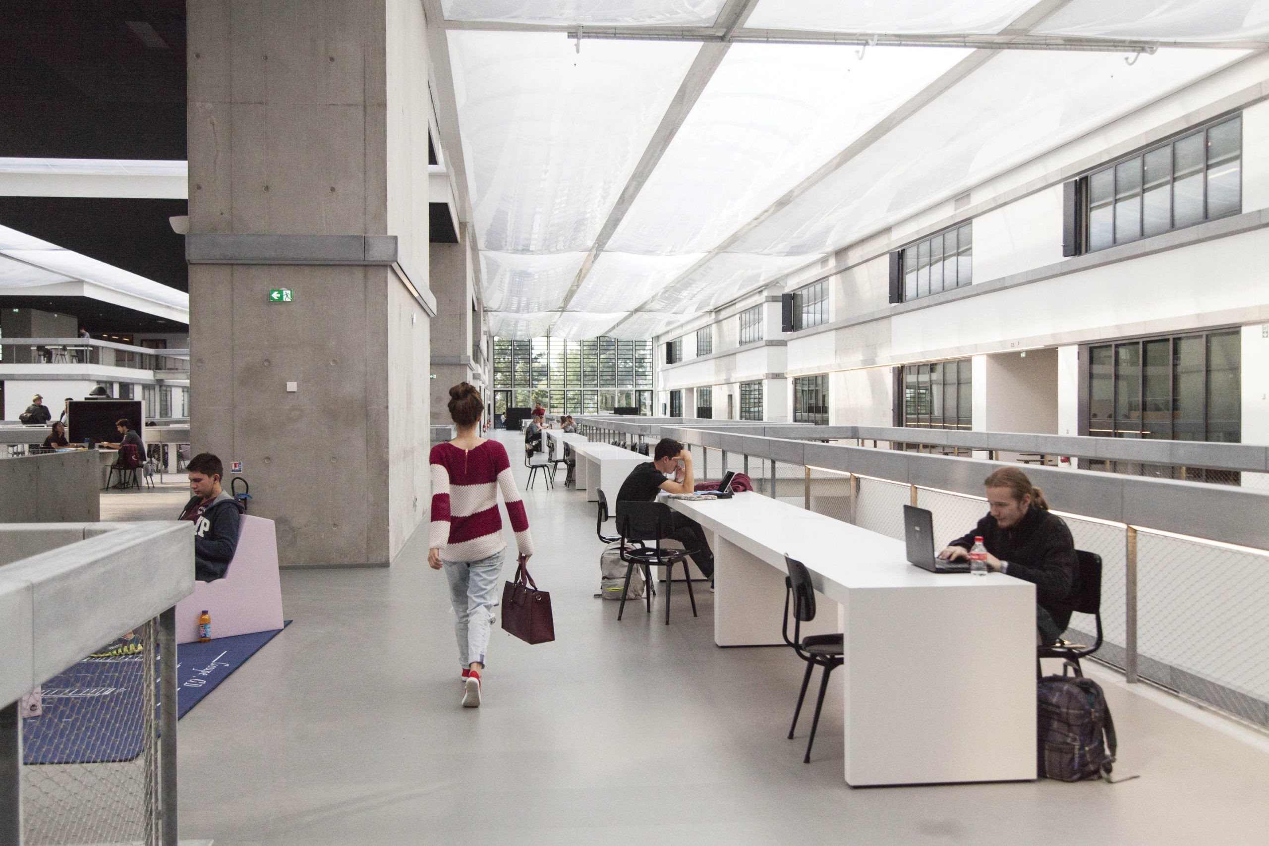 Bourses de Master en informatique et télécommunications au sein de l’université Paris Saclay