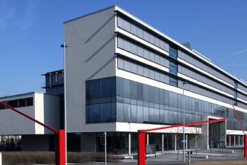 Bourse, Formation et emploi à l’Université de Fribourg en Suisse