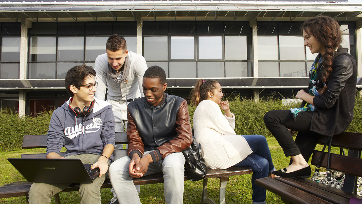 Bourse d’étude Jean d’Alembert à l’Université Paris-Saclay