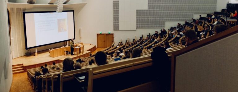 Bourse d'excellence de doctorat en recherche pour étudiants étrangers