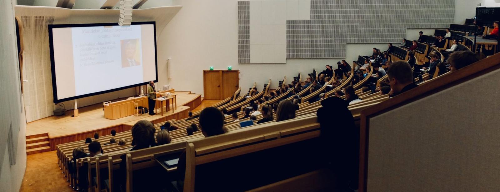 Bourse d'excellence de doctorat en recherche pour étudiants étrangers
