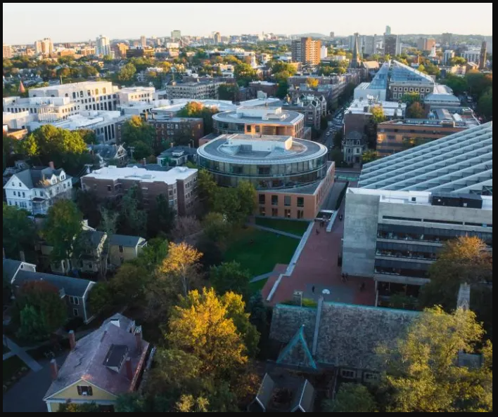 Se former à l’Université de Harvard